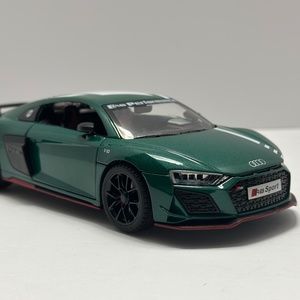 1/24 AUDI R8 V10 PLUS Supercar Metal Diecast Alloy HEADLIGHT AND REAR Green